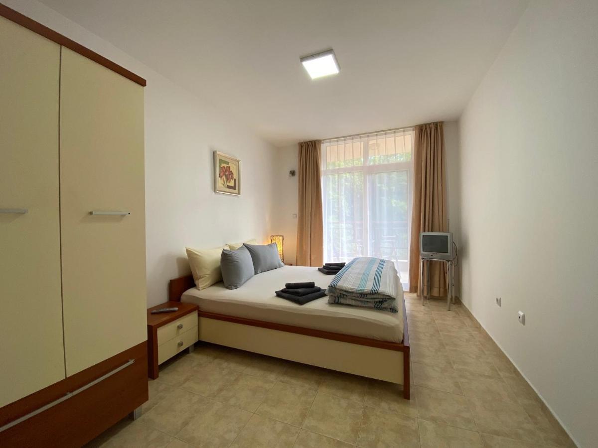 One Bedroom Apartment Anita А15 Солнечный берег Экстерьер фото